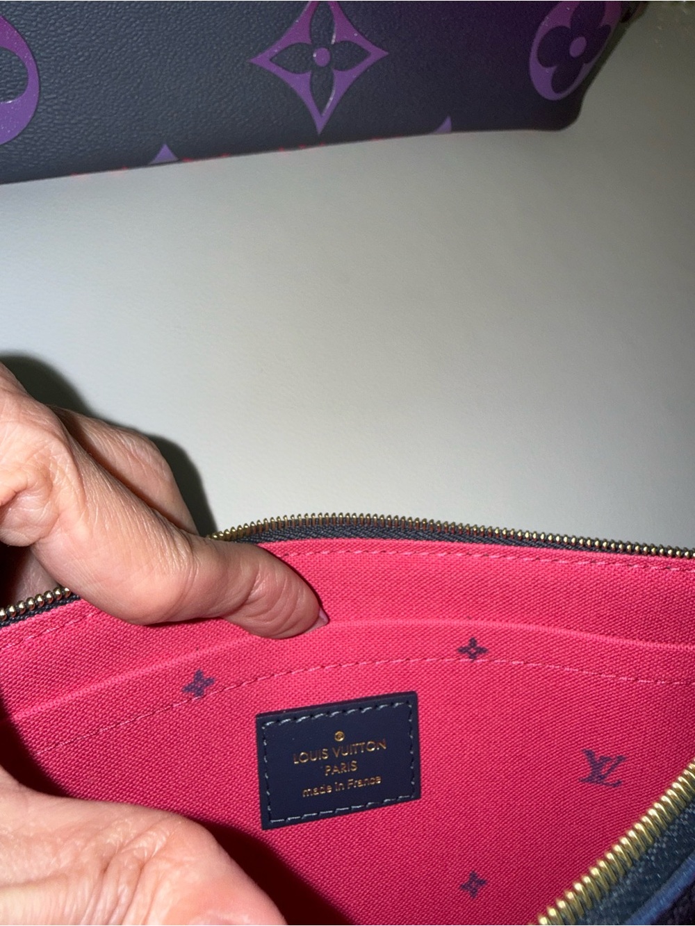 Louis Vuitton Pink and Black Monogram Gradient Tote - Picture 10 of 14